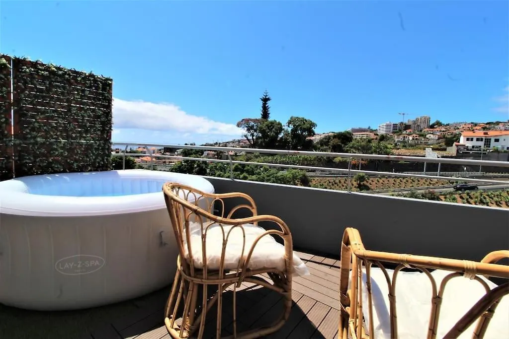Sunny House Few Minutes From City Center Funchal